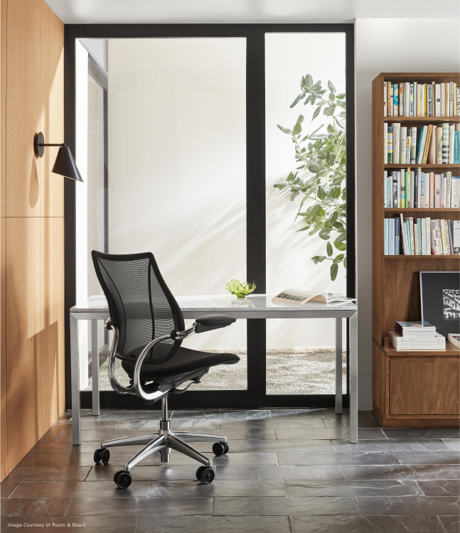 Liberty in a Polished Aluminum with Corde 4 Black Textile Seat