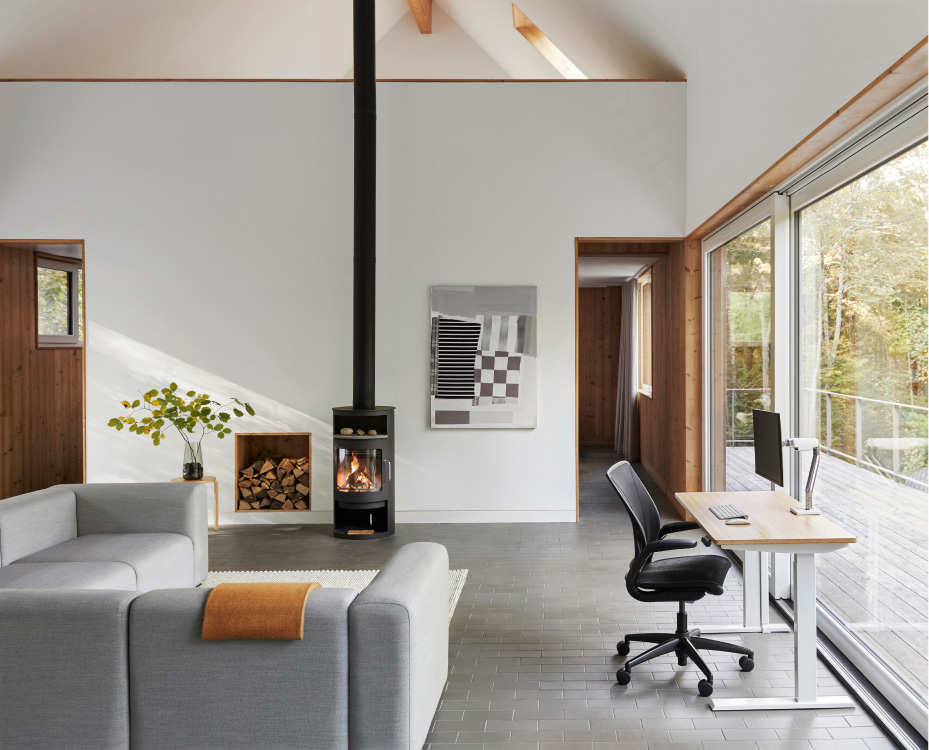 Black World Chair in Black Catena Mesh